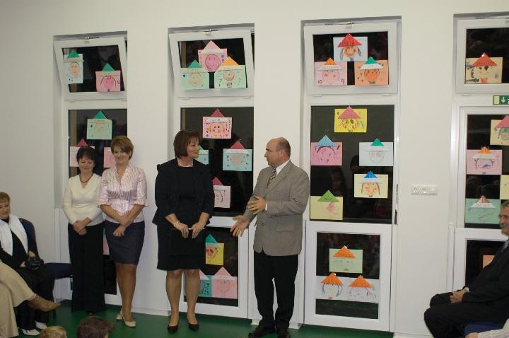 Megnyitó20080021.jpg - KONICA MINOLTA DIGITAL CAMERA